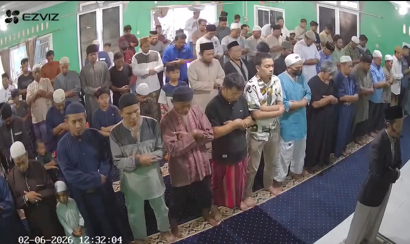 Suasana Sholat Jumat dengan ustad Heru Abu Hanin S.Pd Hafidzohullah